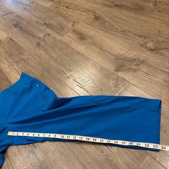 Title Nine Clamber Capri Pant 10 Women Blue Stretch Gorpcore Hiking Travel Nylon - Picture 10 of 16